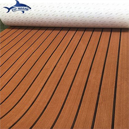 Plancher de bateau en faux teck